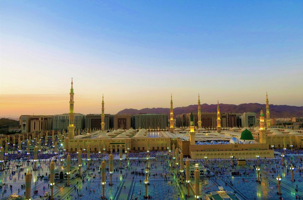 mosque, masjid al-nabawi, medina, minarets, religion, architecture, building, city, islam, historic, muslim, madinah al-munawarah, travel, mosque, mosque, mosque, mosque, medina, medina, medina, medina, medina, islam, muslim, muslim